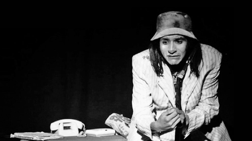Paco Mufote en el monólogo Tengo un Arma, La Nave Teatro Tijuana 2012