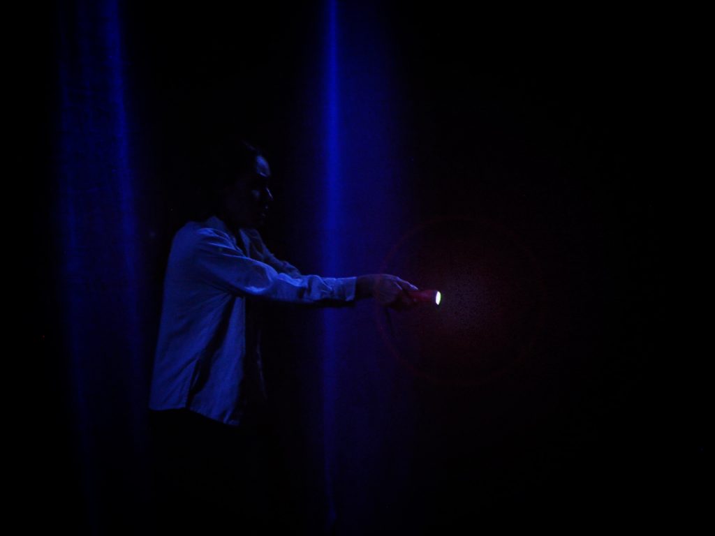 Andrea Rodríguez como Elizabeth en Diez. Ausencia del Miedo, La Nave Teatro, ISC Tijuana, junio 2026
